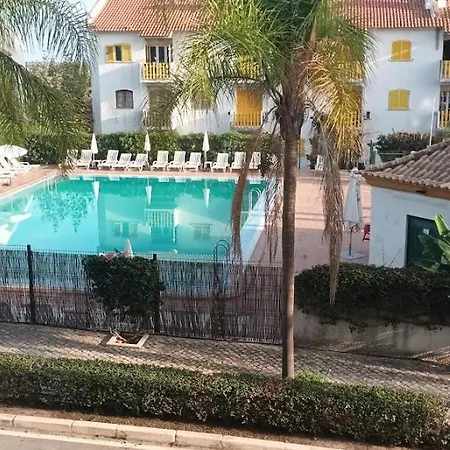Nora Velha T1